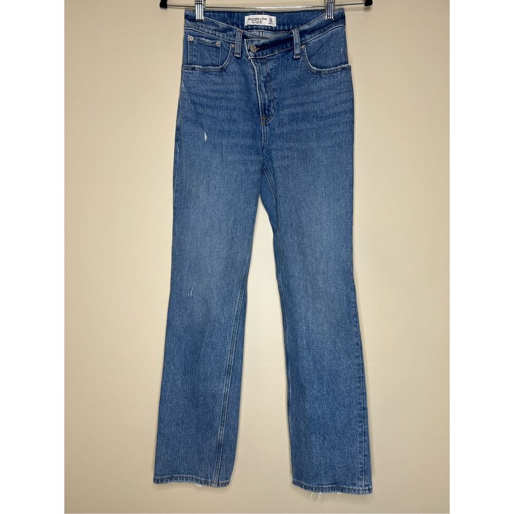 Abercrombie & Fitch Women's Straight Leg Jeans - Medium Blue